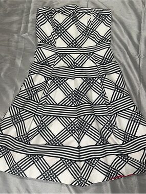 Strapless Black & White Patterned Dress